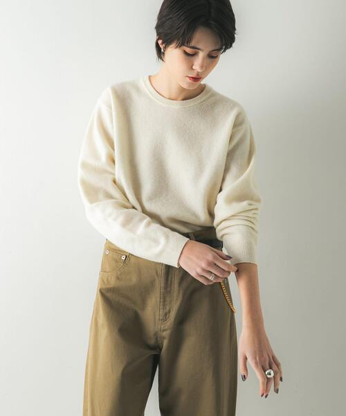 URBAN RESEARCH（アーバンリサーチ）の「ウール100 クルーネックソフトニット（ニット/セーター・レディース・ブラック/オフホワイト/ブルー/グレー・FREE）」の5枚目の写真