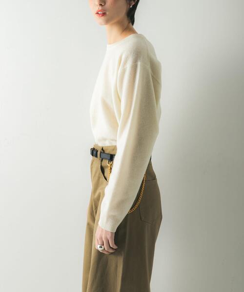 URBAN RESEARCH（アーバンリサーチ）の「ウール100 クルーネックソフトニット（ニット/セーター・レディース・ブラック/オフホワイト/ブルー/グレー・FREE）」の7枚目の写真