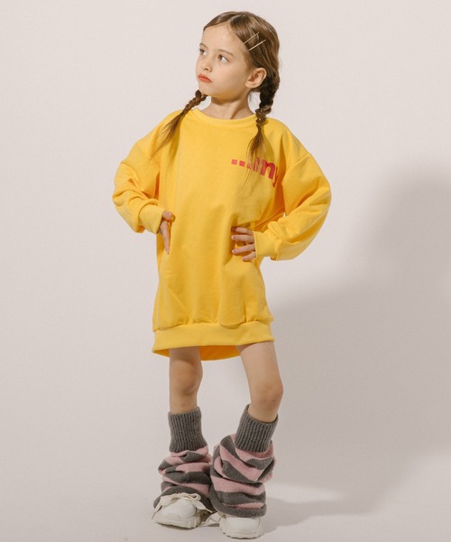 URBAN CHERRY(アーバンチェリー)の「バックアニマルプリントトレーナーワンピ(ワンピース・キッズ・イエロー/ブルー・130cm/140cm/150cm/120cm)」の13枚目の写真