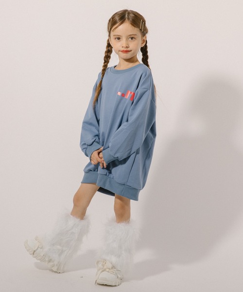 URBAN CHERRY(アーバンチェリー)の「バックアニマルプリントトレーナーワンピ(ワンピース・キッズ・イエロー/ブルー・130cm/140cm/150cm/120cm)」の21枚目の写真