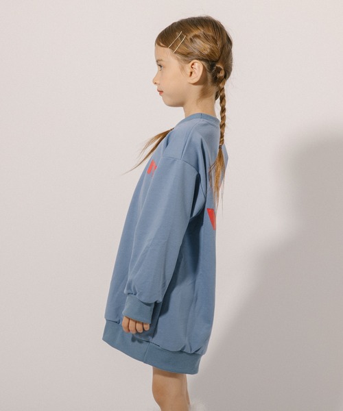 URBAN CHERRY(アーバンチェリー)の「バックアニマルプリントトレーナーワンピ(ワンピース・キッズ・イエロー/ブルー・130cm/140cm/150cm/120cm)」の6枚目の写真