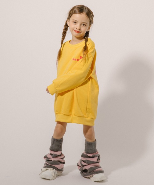 URBAN CHERRY(アーバンチェリー)の「バックアニマルプリントトレーナーワンピ(ワンピース・キッズ・イエロー/ブルー・130cm/140cm/150cm/120cm)」の16枚目の写真