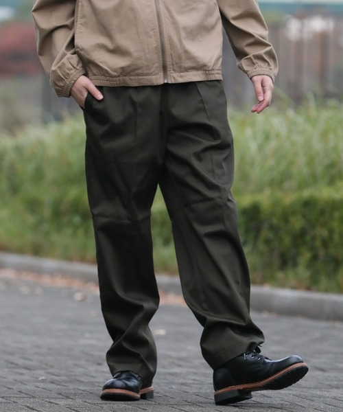 Dickies（ディッキーズ）の「【GENUINE DICKIES/ジェニュインディッキーズ】T/Cツイル センタープレス イージーパンツ（チノパンツ・メンズ・カーキ/ブラック/チャコールグレー/ベージュ・L/M/XL）」の4枚目の写真