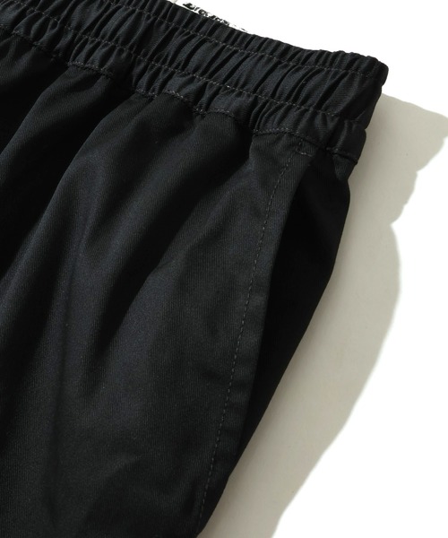 Dickies（ディッキーズ）の「【GENUINE DICKIES/ジェニュインディッキーズ】T/Cツイル センタープレス イージーパンツ（チノパンツ・メンズ・カーキ/ブラック/チャコールグレー/ベージュ・L/M/XL）」の13枚目の写真