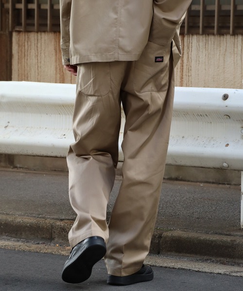 Dickies（ディッキーズ）の「【GENUINE DICKIES/ジェニュインディッキーズ】T/Cツイル センタープレス イージーパンツ（チノパンツ・メンズ・カーキ/ブラック/チャコールグレー/ベージュ・L/M/XL）」の18枚目の写真
