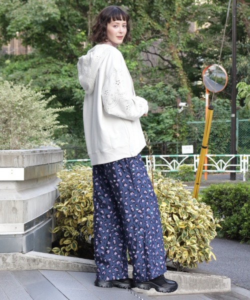 H.A.K(ハク)の「レオパードフラワーカットジャカードワイドパンツ(裏地付き)(その他パンツ・レディース・ブルー/チャコール・2/1)」の6枚目の写真