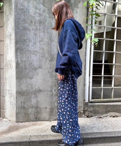 H.A.K(ハク)の「レオパードフラワーカットジャカードワイドパンツ(裏地付き)(その他パンツ・レディース・ブルー/チャコール・2/1)」の15枚目の写真