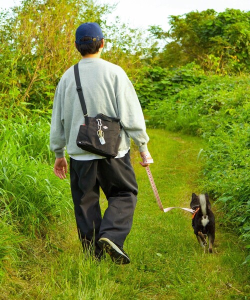ROOTOTE(ルートート)の「ROOTOTE/ルートート ルートート/SN.スクエア.DOG.BUDDY-B(ショルダーバッグ・メンズ・ブラック/ベージュ・ONE SIZE)」の3枚目の写真