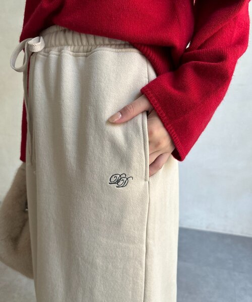 DouDou(ドゥドゥ)の「裏起毛DD刺繍スカート(スカート・レディース・ブラック/アイボリー/チャコールグレー・FREE)」の14枚目の写真