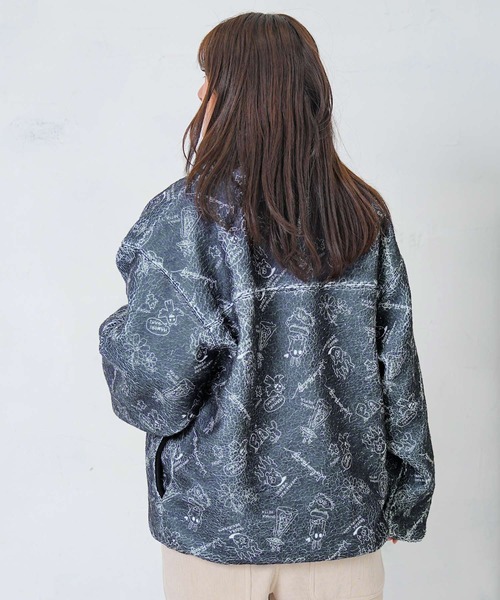 ScoLar Parity（スカラーパリティ）の「353133：落書き調Parityキャラ厚手ボアハイネックブルゾン（ブルゾン・レディース・ブラック/アイボリー・M）」の12枚目の写真