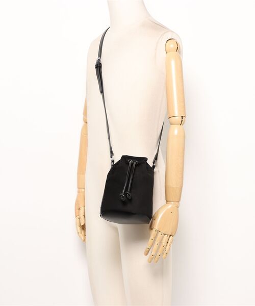 reca（レカ）の「スエードショルダーバッグ（ショルダーバッグ・レディース・ブラック/ブラウン・ONE SIZE）」の21枚目の写真