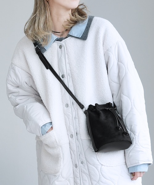 reca（レカ）の「スエードショルダーバッグ（ショルダーバッグ・レディース・ブラック/ブラウン・ONE SIZE）」の8枚目の写真