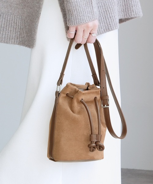 reca（レカ）の「スエードショルダーバッグ（ショルダーバッグ・レディース・ブラック/ブラウン・ONE SIZE）」の10枚目の写真