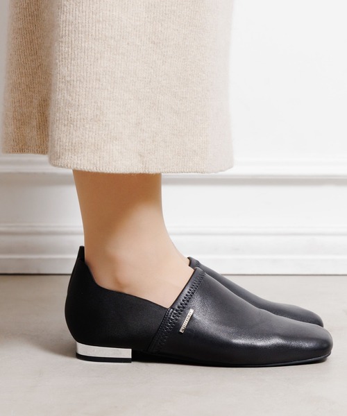 HIMIKO（ヒミコ）の「【HIMIKO】【瞬間フィット】ハンズフリーストレッチレザーパンプス/661118（スリッポン・レディース・ブラック/アイボリー/シルバー・21.5cm/22.0cm/22.5cm/23.0cm/23.5cm/24.0cm/24.5cm/25.0cm/25.5cm/26.0cm/26.5cm）」の6枚目の写真