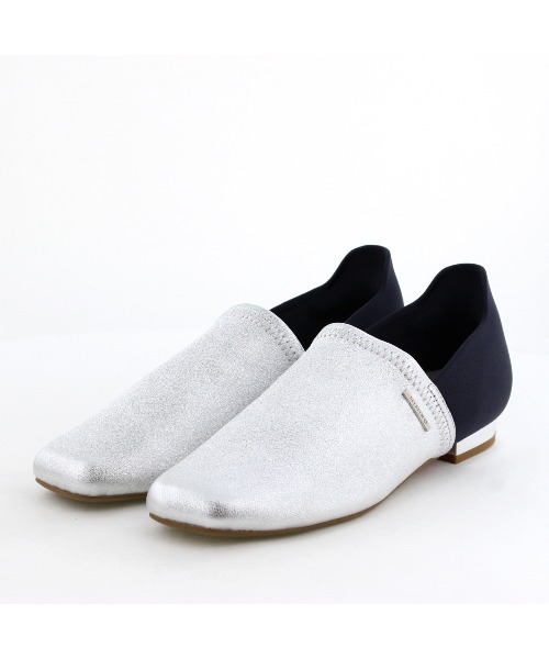 HIMIKO（ヒミコ）の「【HIMIKO】【瞬間フィット】ハンズフリーストレッチレザーパンプス/661118（スリッポン・レディース・ブラック/アイボリー/シルバー・21.5cm/22.0cm/22.5cm/23.0cm/23.5cm/24.0cm/24.5cm/25.0cm/25.5cm/26.0cm/26.5cm）」の16枚目の写真