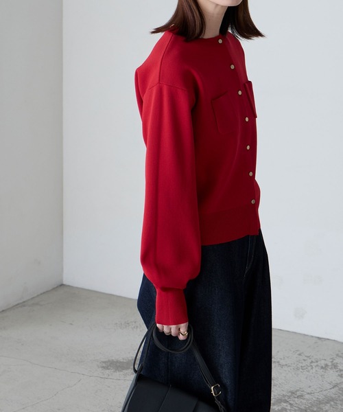 BONLECILL（ボンルシール）の「【マシンウォッシャブル】ゴールド多ボタンちびポケットカーディガン（カーディガン/ボレロ・レディース・イエロー/ブラック×ホワイト/ピンク/レッド/グレー/チャコールグレー/アイボリー・FREE）」の18枚目の写真