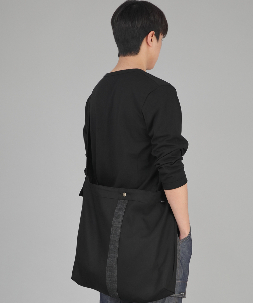 SAINTCREW(セントクルー)の「ボールドラインビッグサイズクロスバッグ LBC-127 ブラックデニムブラック(メッセンジャーバッグ・メンズ・その他・フリー)」の3枚目の写真