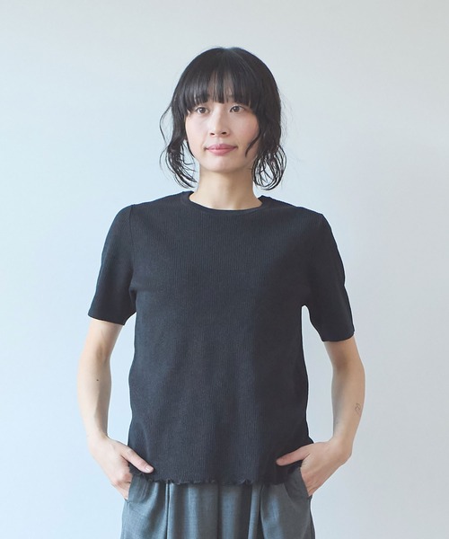 yuni(ユニ )の「●SAKURA pepper/Polyester Knit Tshirt(Tシャツ/カットソー・レディース・オリーブ/グリーン/イエロー/ブラック・FREE)」の20枚目の写真