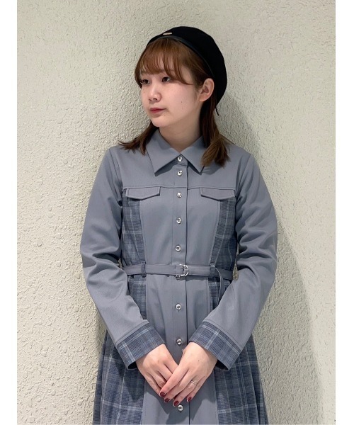 REDYAZEL(レディアゼル)の「チェックパネルロングワンピース(ワンピース・レディース・ライトグレー/ブラウン/グレー・MEDIUM/SMALL)」の6枚目の写真