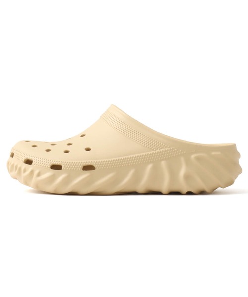 crocs(クロックス)の「crocs salehebembury x saru / クロックス サレヘ・ベンバリー x サル(サンダル・メンズ・ベージュ・22.0cm/23.0cm/24.0cm/25.0cm/26.0cm/28.0cm/29.0cm/30.0cm/27.0cm)」の4枚目の写真