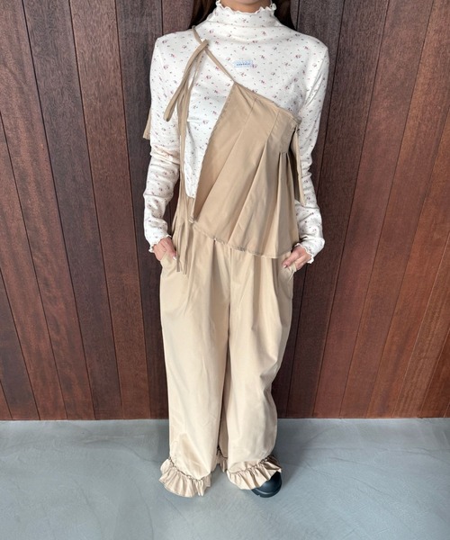 SANSeLF（サンセルフ）の「【SANSeLF】 マルチウェイ裾フリルエプロンレイヤードワイドパンツ saw25a068（その他パンツ・レディース・ブラック/ベージュ・FREE）」の7枚目の写真