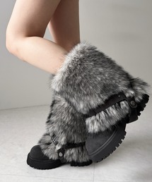 【 2way 】ボリュームフェイクファースタッズベルトブーツ ／ volume fake fur studded belt boots
