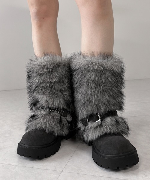me+em select(ミームセレクト)の「【 2way 】ボリュームフェイクファースタッズベルトブーツ / volume fake fur studded belt boots(ブーツ・レディース・アイボリー/ブラック・38/39/37/40)」の15枚目の写真