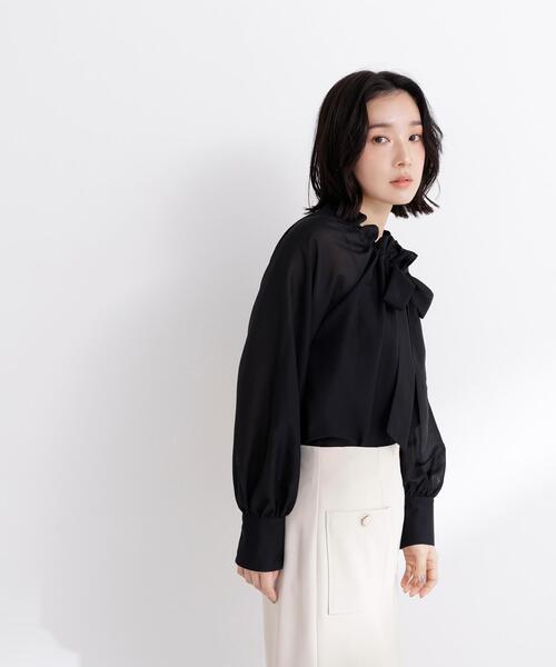 NATURAL BEAUTY BASIC（ナチュラルビューティーベーシック）の「◇2wayシアーボウタイブラウス（シャツ/ブラウス・レディース・ブラック/オフホワイト/ベージュ/ピンク/オレンジ・SMALL/MEDIUM）」の10枚目の写真