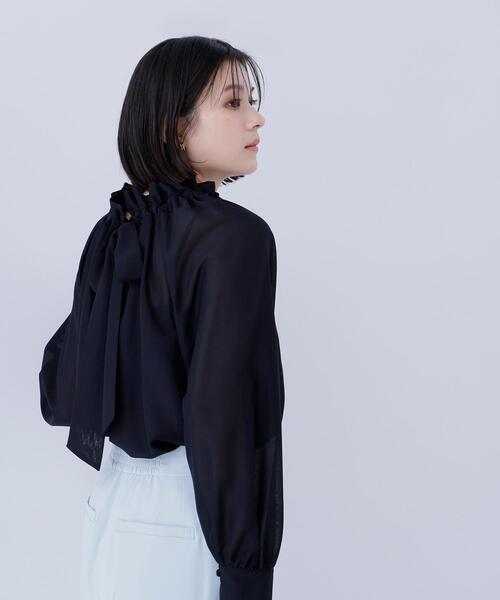NATURAL BEAUTY BASIC（ナチュラルビューティーベーシック）の「◇2wayシアーボウタイブラウス（シャツ/ブラウス・レディース・ブラック/オフホワイト/ベージュ/ピンク/オレンジ・SMALL/MEDIUM）」の16枚目の写真