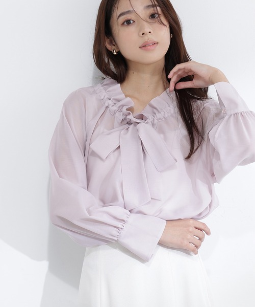 NATURAL BEAUTY BASIC（ナチュラルビューティーベーシック）の「◇2wayシアーボウタイブラウス（シャツ/ブラウス・レディース・ブラック/オフホワイト/ベージュ/ピンク/オレンジ・SMALL/MEDIUM）」の4枚目の写真