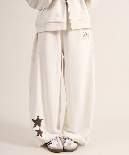 apres jour mignon（アプレジュールミニョン）の「【セットアップ着用可能】アップリケスウェットパンツ（スウェットパンツ・レディース・ネイビー/アイボリー/杢グレー・SMALL/LARGE/MEDIUM）」の2枚目の写真