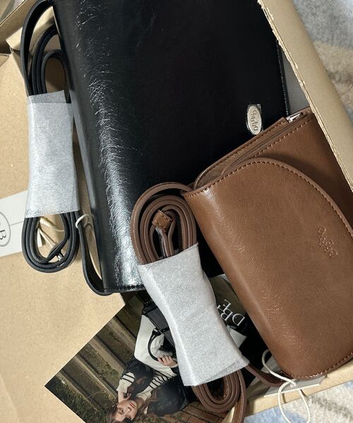 DBERNO（ディベルノ）の「[チェーン付き] トラベルパスポートバッグ (ブラック)（メッセンジャーバッグ・レディース・その他・FREE）」の10枚目の写真