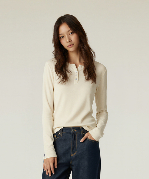 BUTTON SEOUL（ボタンソウル）の「[ウィメンズ] ライオセルソフトストレッチヘンリーネックロングスリーブTシャツ(4 COLORS)（Tシャツ/カットソー・レディース・ブラック/アイボリー/スカイブルー/ライトグレー・SMALL/MEDIUM/LARGE）」の7枚目の写真
