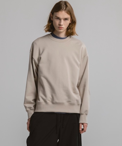 CINOH(チノ)の「HELENE SWEAT ELBOW PATCH DETAIL PULLOVER(スウェット・メンズ・ベージュ/ブラック・46/38)」の8枚目の写真