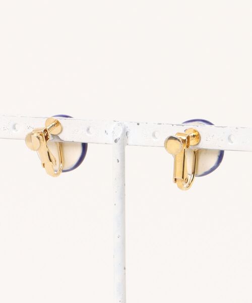 tone（トーン）の「irodori/金彩dot earring（round青）（イヤリング・レディース・ブルー・FREE）」の2枚目の写真
