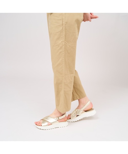 Clarks(クラークス)の「DashLite Wish / ダッシュライトウィッシュ (ゴールドレザー)(サンダル・レディース・ゴールド・UK3/UK6/UK5.5/UK5/UK4.5/UK4/UK3.5)」の16枚目の写真