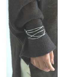 marjour（マージュール）の「CROSS LINE WIRE BANGLE（バングル/リストバンド）」