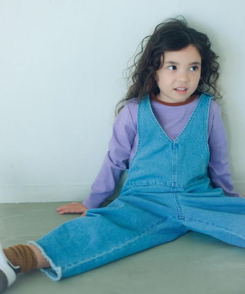 green label relaxing（グリーンレーベルリラクシング）の「デニム サロペット / キッズ  100cm-160cm（サロペット/オーバーオール・キッズ・ライトブルー/コバルトブルー・160cm/120cm/140cm/100cm/150cm/130cm/110cm）」の2枚目の写真