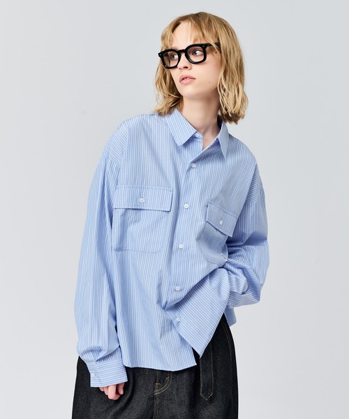 WETTEMPT（ウィテンプト）の「DOUBLE POCKET STRIPE SHIRT / ダブルポケットストライプシャツ（シャツ/ブラウス・メンズ・サックスブルー/ブルー・SMALL/MEDIUM/LARGE）」の2枚目の写真