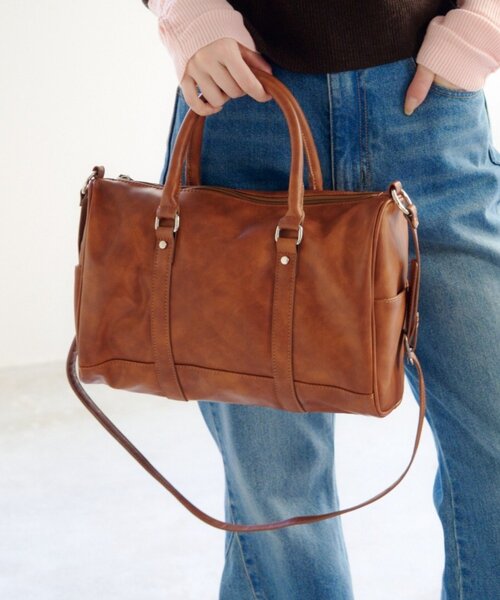 Kastane（カスタネ）の「【500mlペットボトル収納可】スタッズボストンバッグ（ボストンバッグ・レディース・ブラウン/ブラック・FREE）」の2枚目の写真