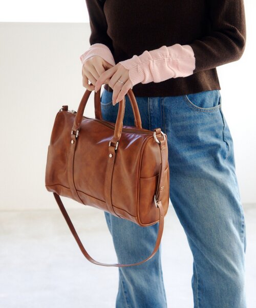 Kastane（カスタネ）の「【500mlペットボトル収納可】スタッズボストンバッグ（ボストンバッグ・レディース・ブラウン/ブラック・FREE）」の3枚目の写真