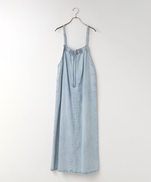 LOWRYS FARM（ローリーズファーム）の「デニムジャンスカ 637586（ワンピース・レディース・ブラック/ライトブルー/ブルー・FREE）」の3枚目の写真