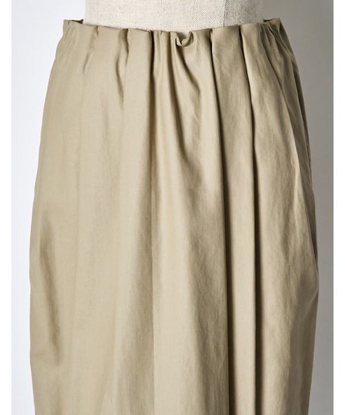 RUMCHE（ラムシェ）の「Tuck Gathered Skirt / タックギャザースカート（スカート・レディース・ベージュ/ブラック・FREE）」の12枚目の写真