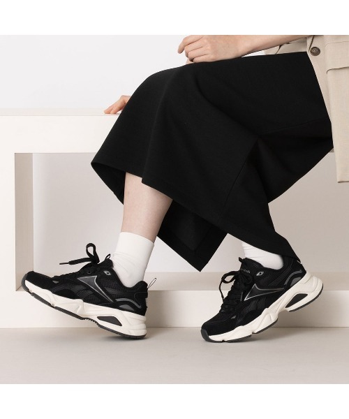 チャージ ラン / REEBOK CHARGE RUN（スニーカー）｜Reebok
