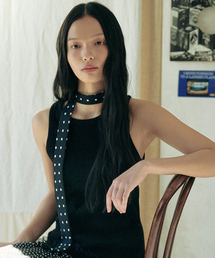 KOOKEESEE（クキシ）の「ドットパターンのスリムネクタイ_ブラック（ネクタイ）」