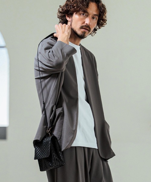 Magine（マージン）の「mj11380- Nylon Spandex Fine Rib Knit Fabric Lapel Less Relax Fit Seven Sleeve Jacket 七分袖ラペルレスジャケット(MGN-261-008)（ノーカラージャケット・メンズ・ネイビー/ブラック/グレー・48/46/44）」の21枚目の写真