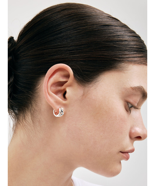 HEI（ヘイ）の「crush one-touch earring（ピアス（両耳用）・レディース・その他・FREE）」の2枚目の写真