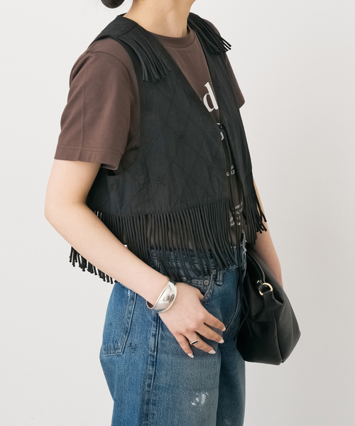 Spick & Span(スピックアンドスパン)の「crinkle crinkle crinkle 別注フリンジベスト*(その他アウター・レディース・ブラック/ブラウン・FREE)」の12枚目の写真