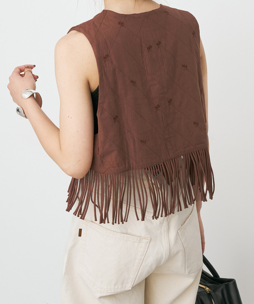 Spick & Span(スピックアンドスパン)の「crinkle crinkle crinkle 別注フリンジベスト*(その他アウター・レディース・ブラック/ブラウン・FREE)」の19枚目の写真