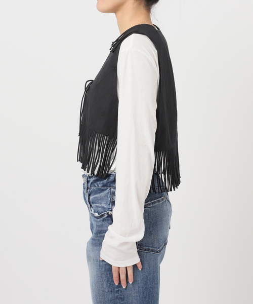 Spick & Span(スピックアンドスパン)の「crinkle crinkle crinkle 別注フリンジベスト*(その他アウター・レディース・ブラック/ブラウン・FREE)」の6枚目の写真